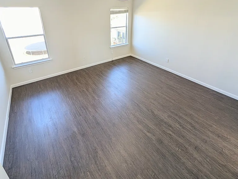222 Phillips St — Photo 40
