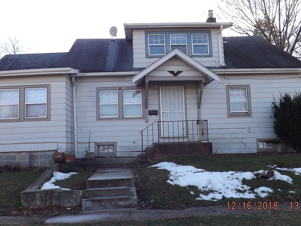 1st image of 2502 School St
