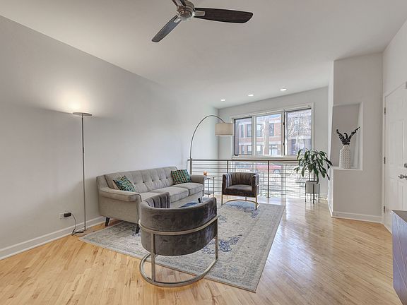 3rd image of 1043 N Winchester Ave APT 1