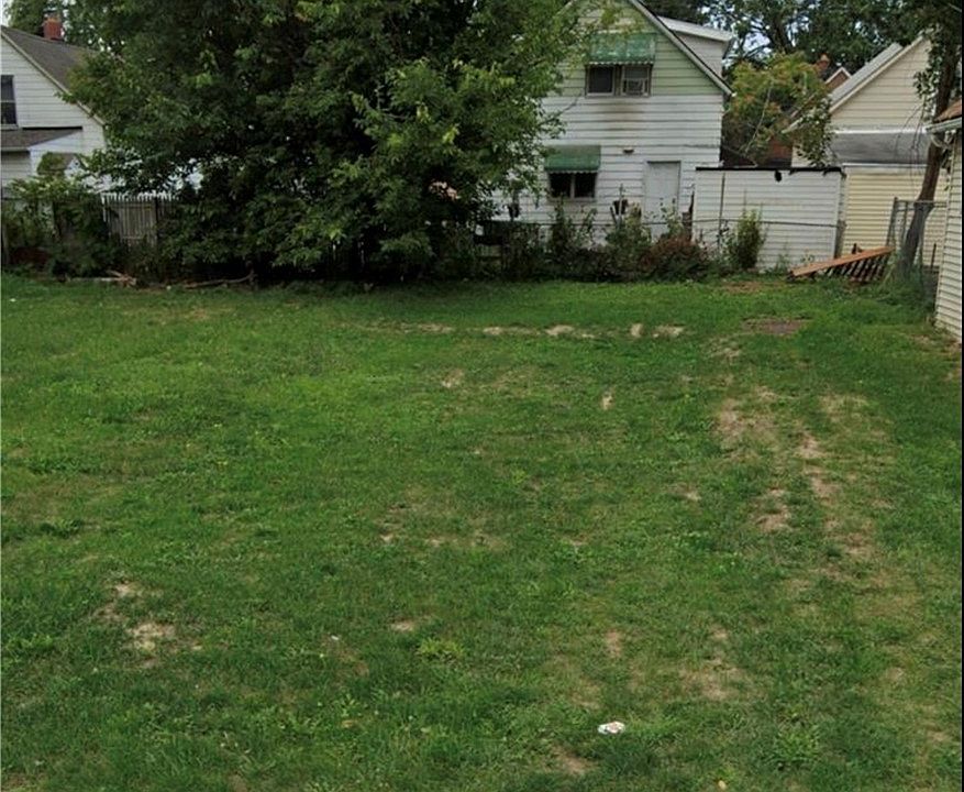 1st image of 3270 W 34th St