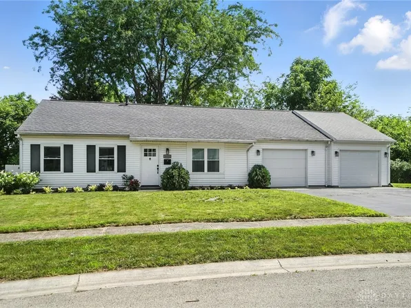 6600 Emerald Ave, Enon, OH 45323