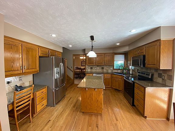 3rd image of 4829 S 167th Ave