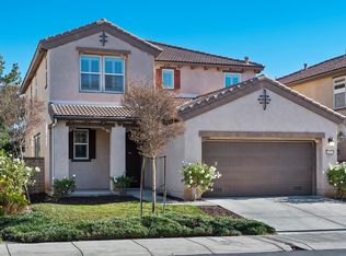 24252 La Montura Dr, Valencia, CA 91354