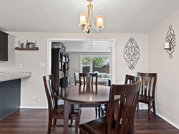 5th image of 3965 Neighborly Ln