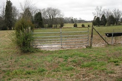 1st image of Country Ln