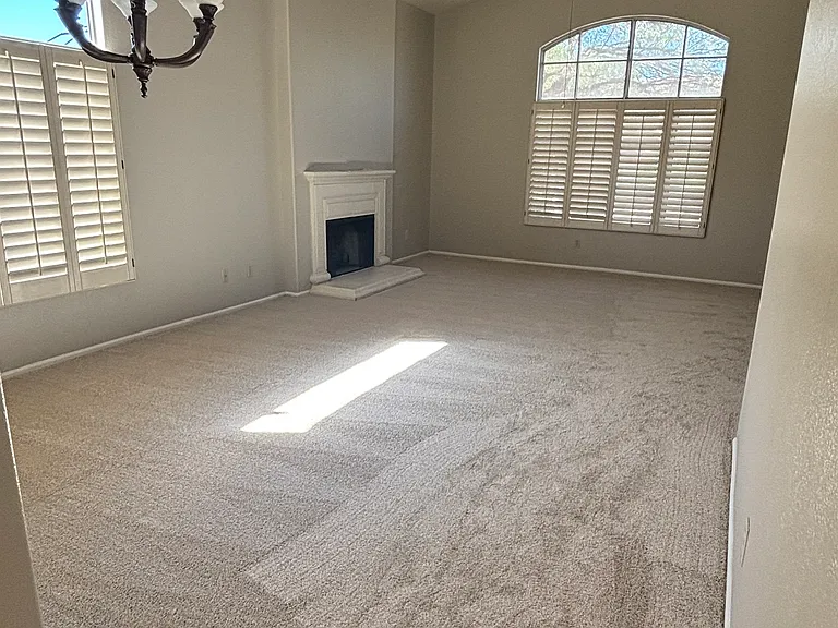 9116 E Siesta Ln — Photo 2