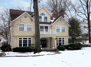 101 Ball Rd, Mountain Lakes, NJ 07046