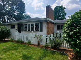 220 S President St, Wheaton, IL