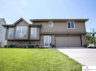 23271 Agee Ln, Waterloo, NE 68069