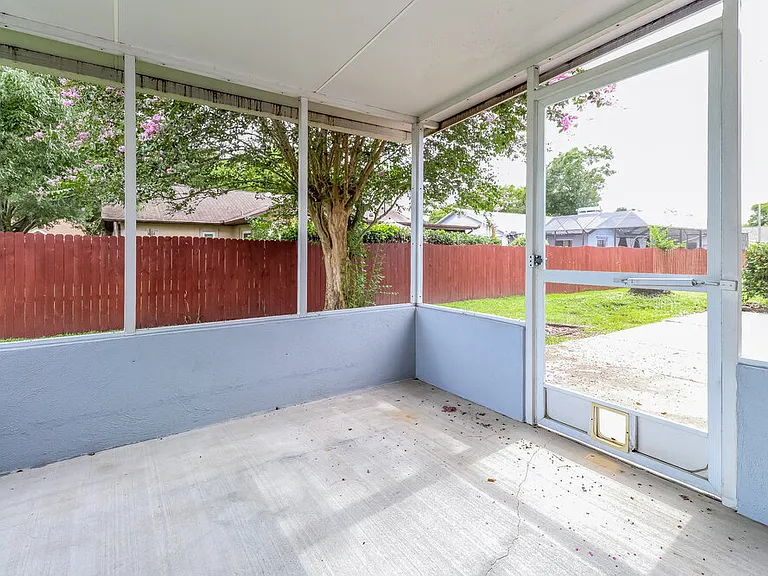 9132 Hawkins Ct — Photo 17