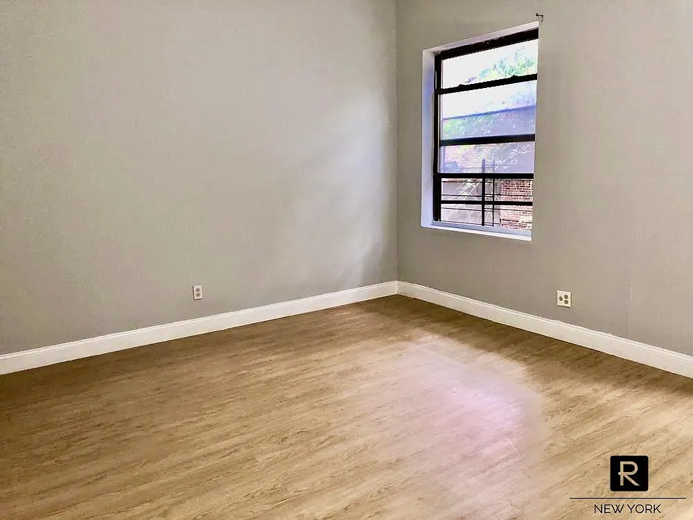 605 West 179th Street — Photo 2