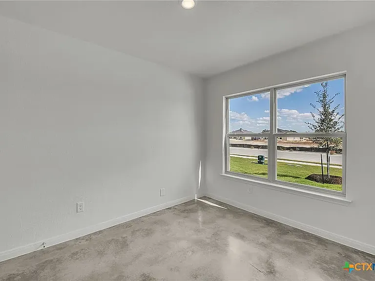 904 Cherry Laurel Ln #B — Photo 11