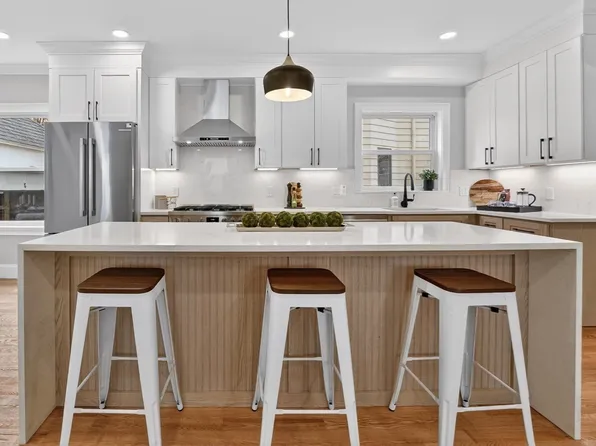 29-29A Prichard Ave #1, Somerville, MA 02144