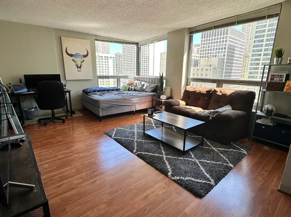 440 N Wabash Ave, Chicago, IL