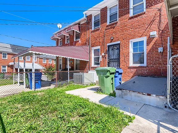 4th image of 1028 Tunbridge Rd