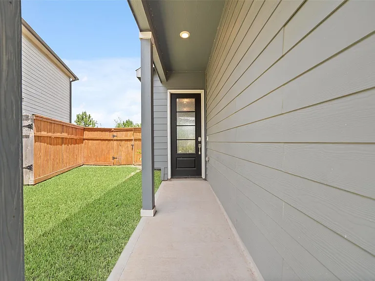5719 Foggy Vine Ct — Photo 3