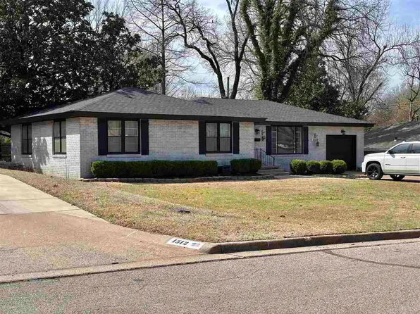 1508 Cleary Dr, Ponca City, OK 74604