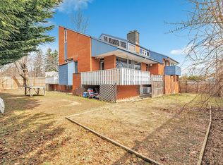 180 Loftus Cir, Bridgeport, CT 06606