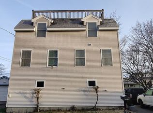 59 Walnut St, Portsmouth, RI 02871