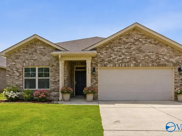 133 Rolling Green Dr, New Market, AL 35761