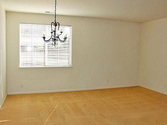 dining area/living room
