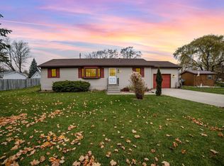 311 Hawthorne St, Alma, MI 48801