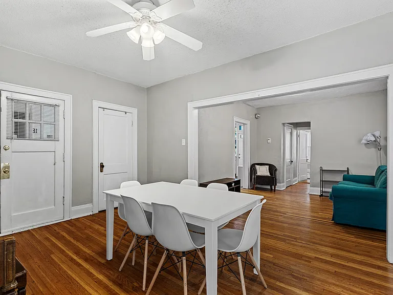6655 Kingsbury Blvd #1E — Photo 2