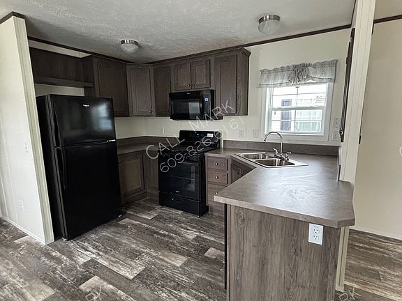2nd image of 45 Finch St