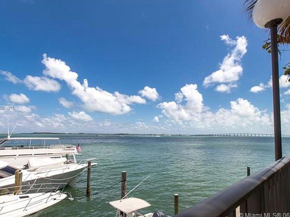 5th image of 905 Brickell Bay Dr APT 421