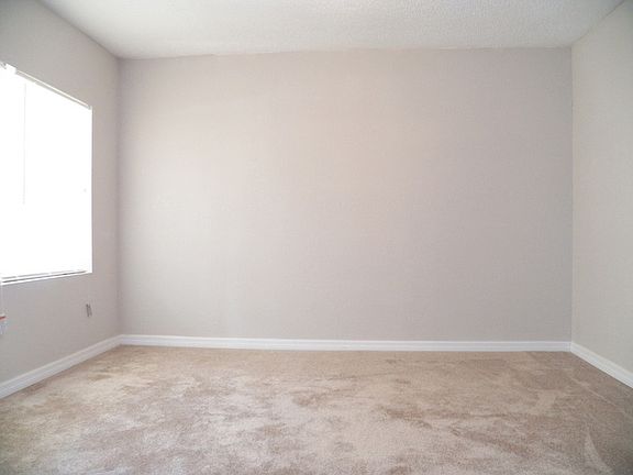 3rd image of 206 Sheryl Lynn Dr
