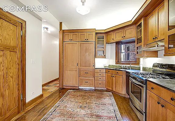 2nd image of 3 W 122nd St APT 3B