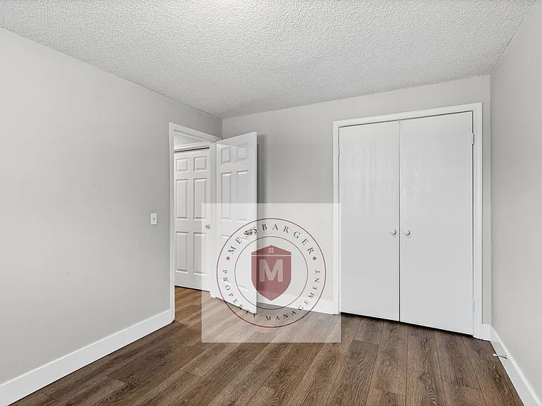 425 Castle Dr — Photo 15