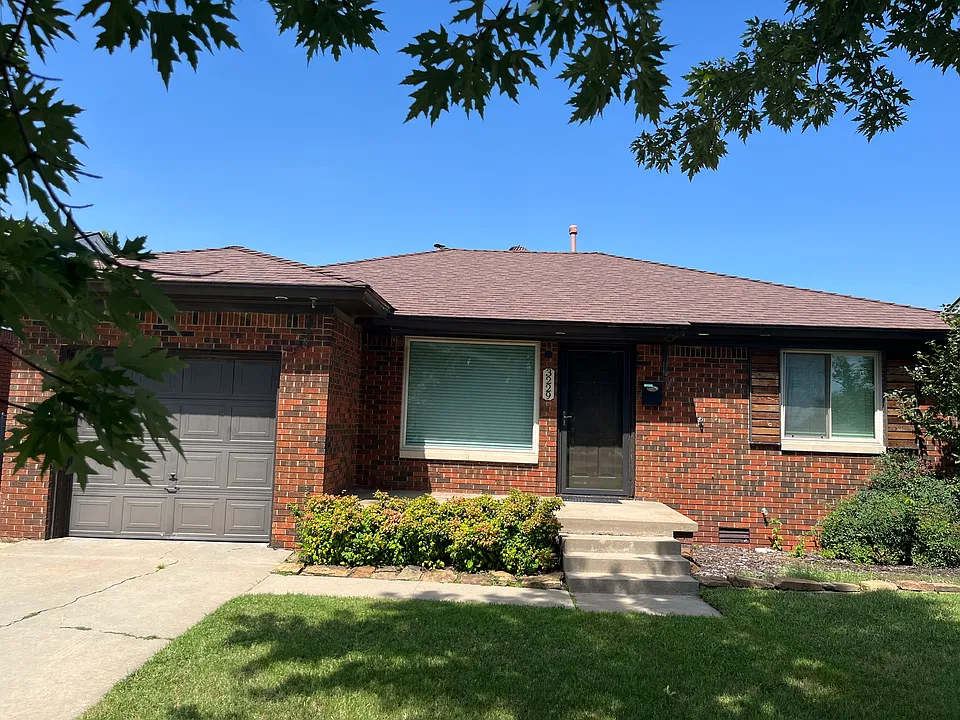 3229 NW 66th St
