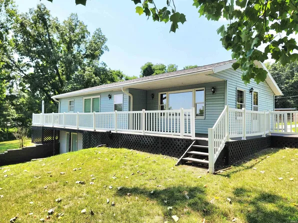 51585 E County Line Rd, Middlebury, IN 46540