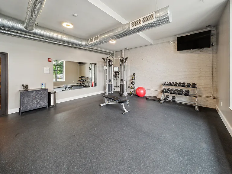 Crescendo Loft Apartments — Photo 54