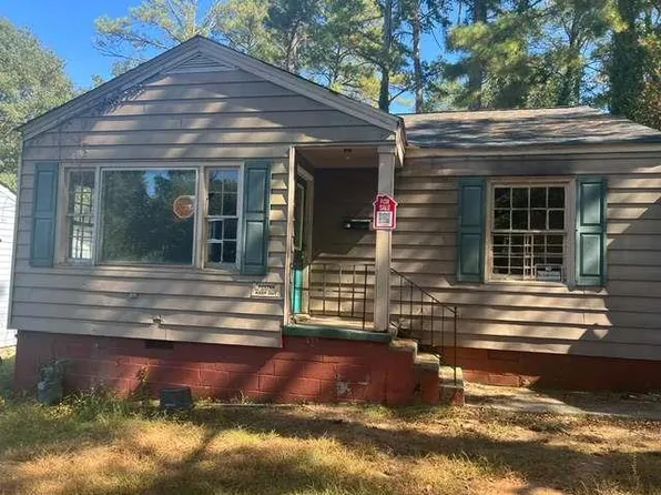 2752 Harlan Dr, East Pt, GA 30344