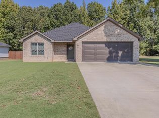 1201 William Hall Dr, Paragould, AR 72450