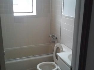 19920 32nd Ave APT 1L, Flushing, NY 11358