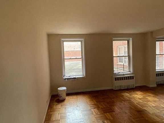 2nd image of 3625 Parsons Blvd APT 1J