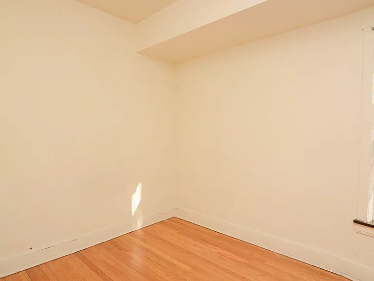 1309 W Newport Ave #2C — Photo 14