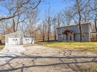 2175 N 1300 East Rd, White Heath, IL 61884