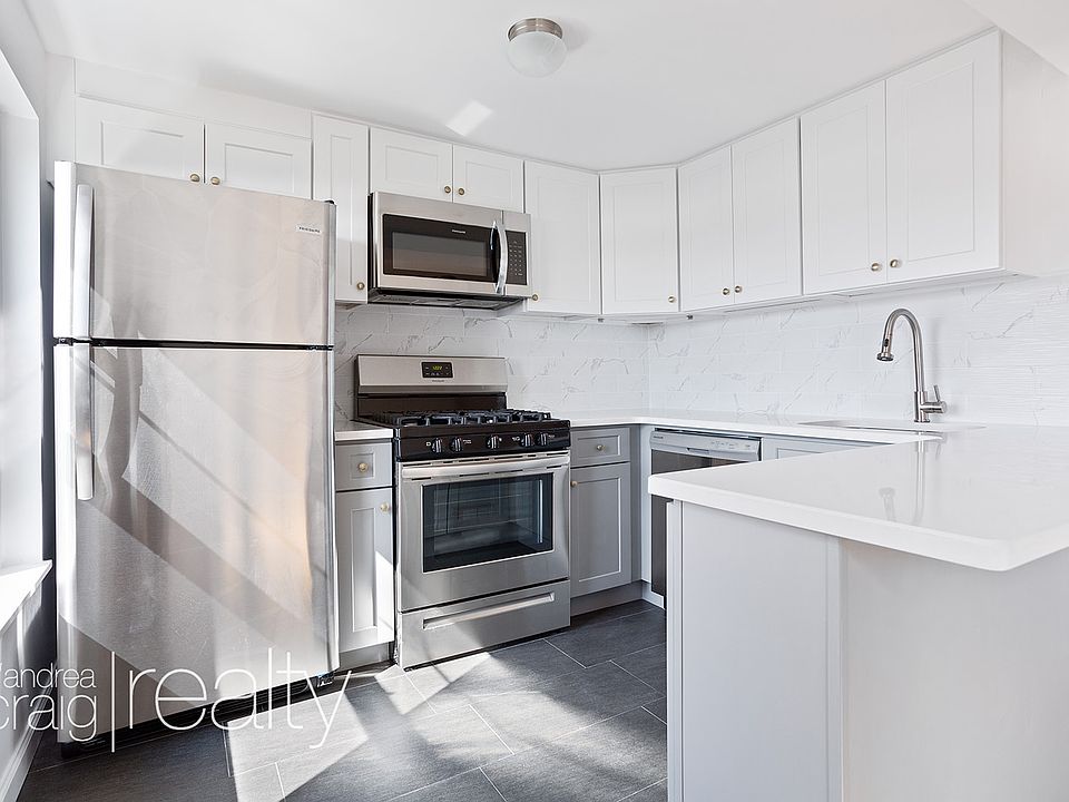 1st image of 122 2nd Pl APT 4