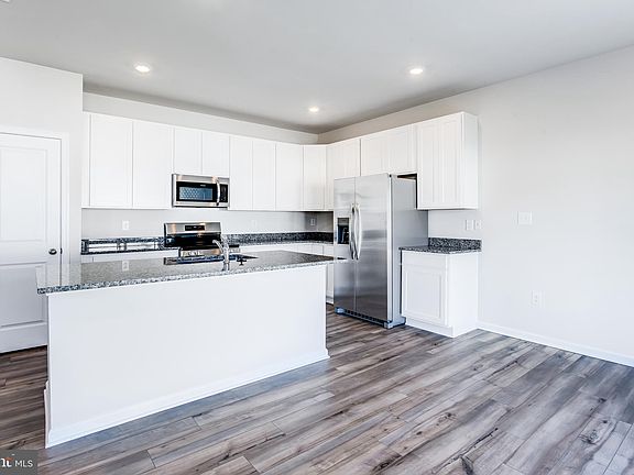 5th image of 406 Terre St Lot 69