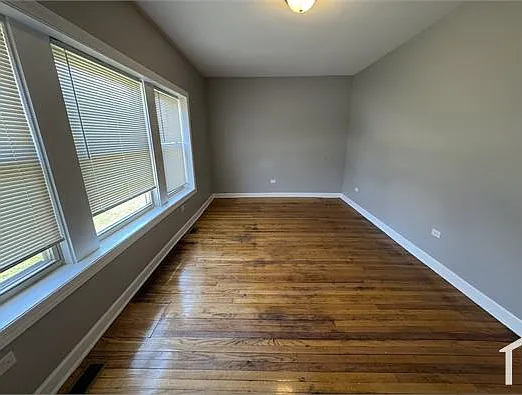 3 bed, $1,860 — Photo 3