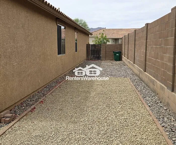 9609 N 181st Ln — Photo 22