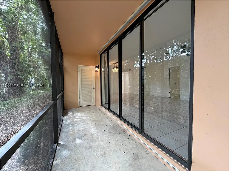 400 Commodore Dr #101 — Photo 31