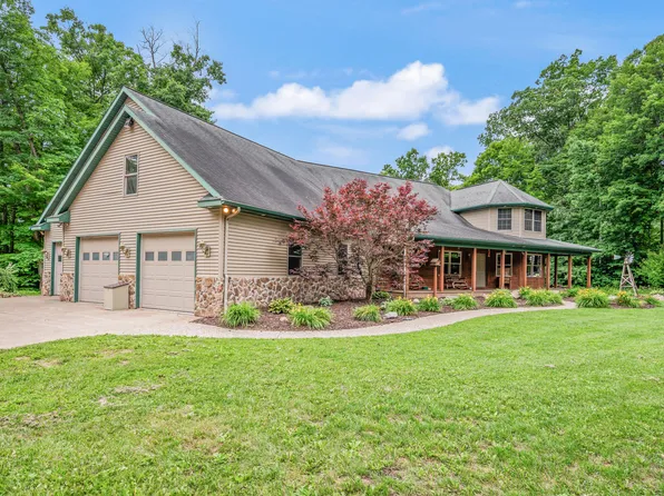 10810 Ingersoll Dr, Howard City, MI 49329