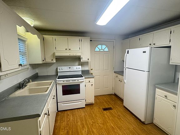 2nd image of 117 Chambers Rd