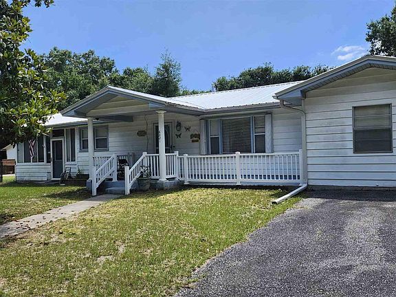 3rd image of 6801 Vivian Dr
