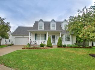 380 Pebblebrook Dr #36, Willoughby Hills, OH 44094